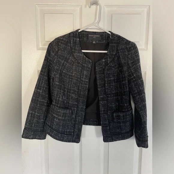 Banana Republic Factory, Skirt Suit Set, 00P/0P - Picture 2 of 6